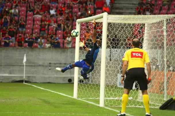 Bem postado, Palmeiras anulou Sport em jogo na Arena de Pernambuco