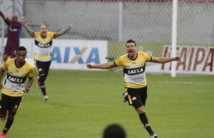 Veja as imagens do partida entre Nutico e Cricima na Arena de Pernambuco.