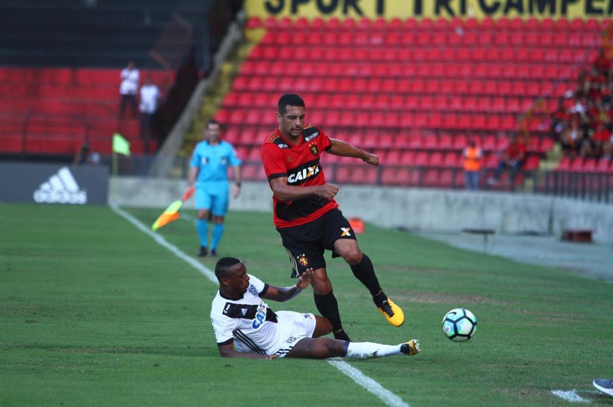 Ilha do Retiro recebeu um bom público no Dia dos Pais para o duelo entre Sport x Ponte preta, válido pela 20ª rodada do Campeonato Brasileiro da Série A