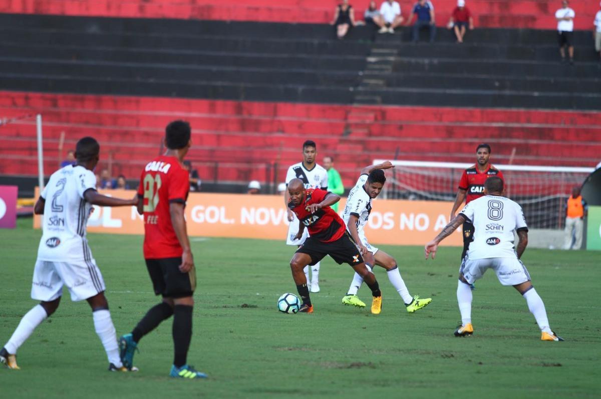 Ilha do Retiro recebeu um bom público no Dia dos Pais para o duelo entre Sport x Ponte preta, válido pela 20ª rodada do Campeonato Brasileiro da Série A