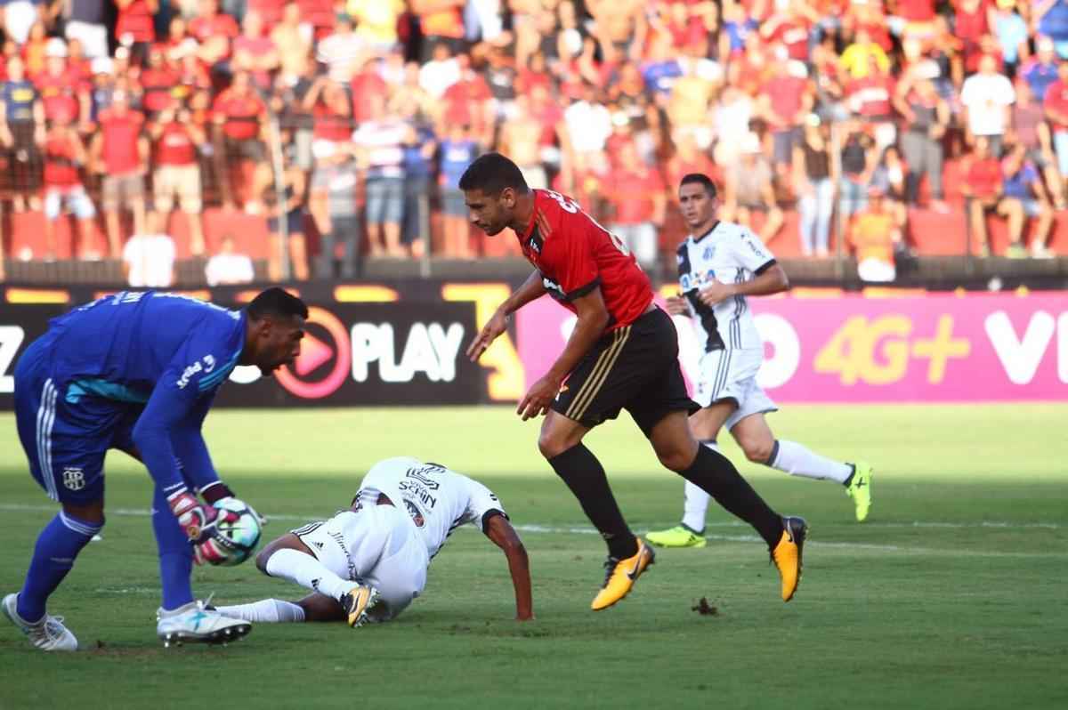 Ilha do Retiro recebeu um bom público no Dia dos Pais para o duelo entre Sport x Ponte preta, válido pela 20ª rodada do Campeonato Brasileiro da Série A