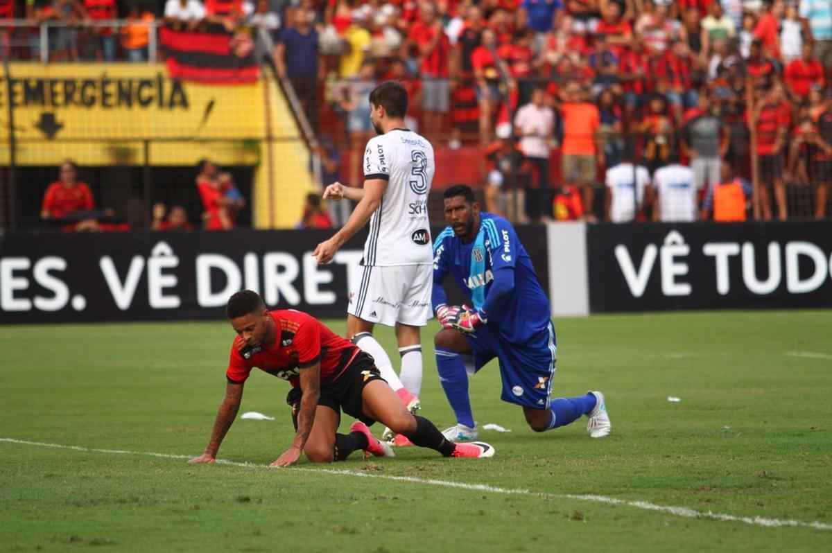 Ilha do Retiro recebeu um bom público no Dia dos Pais para o duelo entre Sport x Ponte preta, válido pela 20ª rodada do Campeonato Brasileiro da Série A