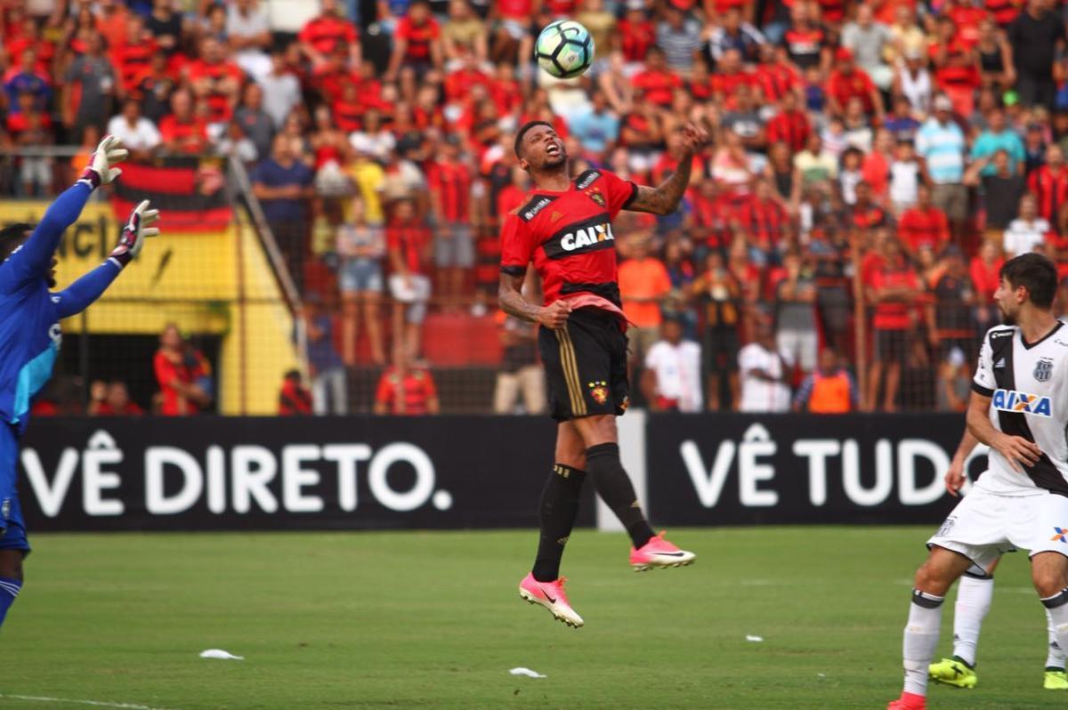 Ilha do Retiro recebeu um bom público no Dia dos Pais para o duelo entre Sport x Ponte preta, válido pela 20ª rodada do Campeonato Brasileiro da Série A