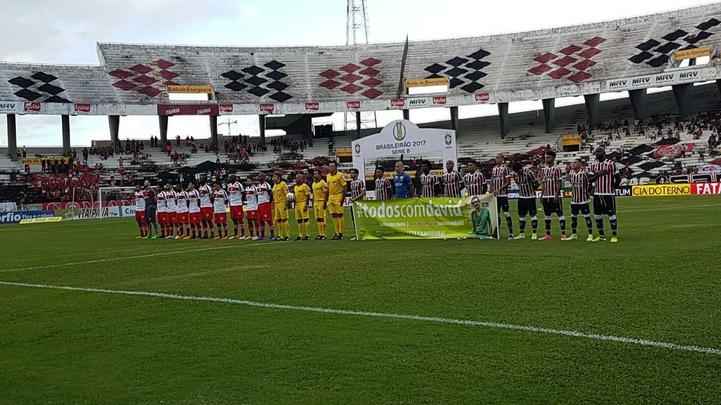 Santa Cruz e CRB se enfrentam no Arruda com o time coral na luta contra o rebaixamento