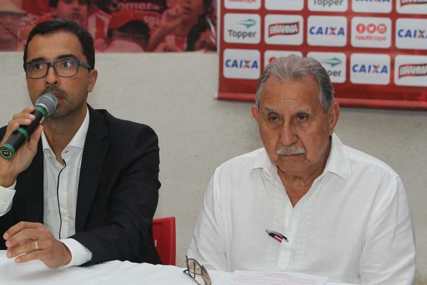 Presidente do Conselho Deliberativo, Gustavo Ventura,  o sucessor natural e deve assumir o clube a partir de agora Nando 