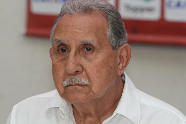 Presidente do Conselho Deliberativo, Gustavo Ventura,  o sucessor natural e deve assumir o clube a partir de agora Nando 