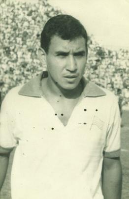 Pela Taa Brasil de 1966, Ivan Brondi participou da histrica goleada de 5 a 3 contra o Santos, de Pel