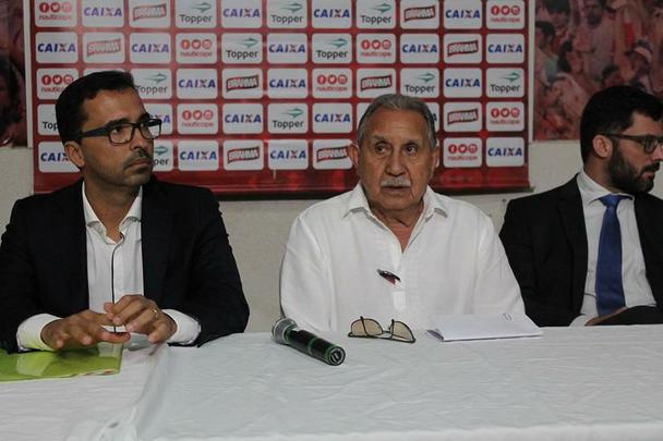 No dia 29 de agosto de 2017, Ivan Brondi renuncia ao cargo de presidente do Nutico aps herdar posto de Marcos Freitas, afastado por problemas de sade