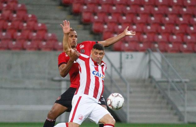 Na luta contra o rebaixamento, Nutico recebe time gacho na Arena de Pernambuco