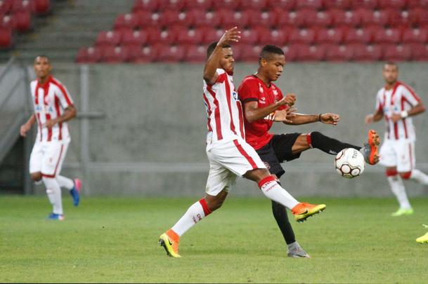 Na luta contra o rebaixamento, Nutico recebe time gacho na Arena de Pernambuco