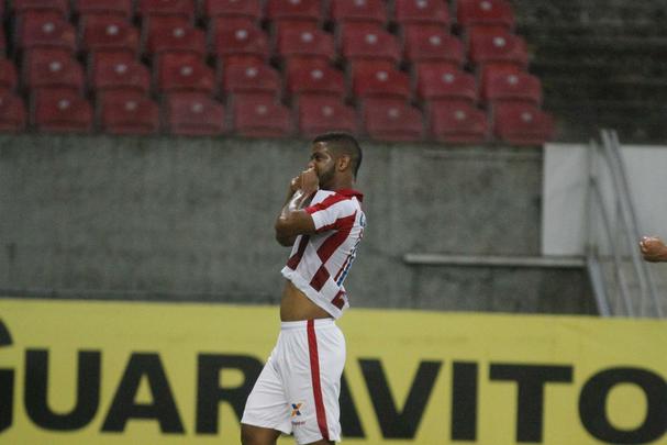 Na luta contra o rebaixamento, Nutico recebe time gacho na Arena de Pernambuco