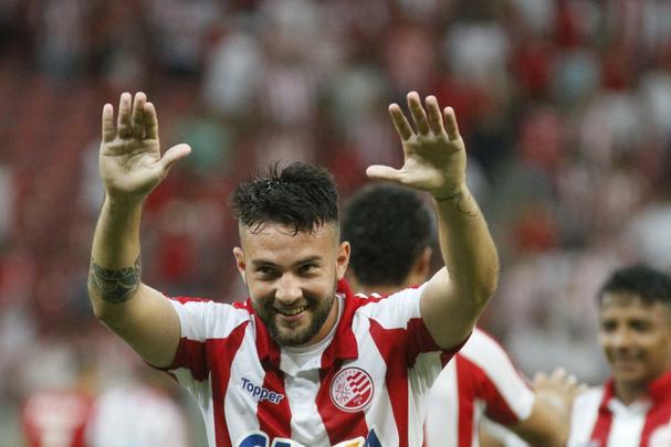 Na luta contra o rebaixamento, Nutico recebe time gacho na Arena de Pernambuco