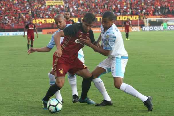 Com novo terceiro padro, Sport encara Ava pela 23 rodada