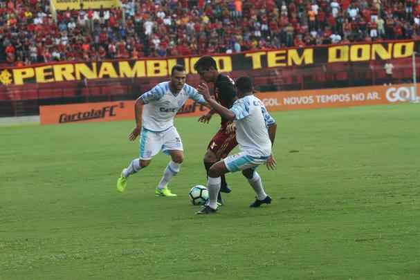Com novo terceiro padro, Sport encara Ava pela 23 rodada