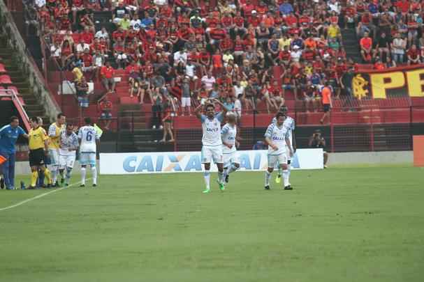 Com novo terceiro padro, Sport encara Ava pela 23 rodada