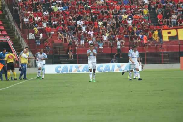 Com novo terceiro padro, Sport encara Ava pela 23 rodada