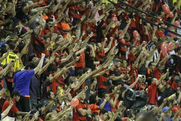 O Sport aproveitou melhor as oportunidades criadas no primeiro tempo de jogo com a Ponte Preta. Assim, apesar de certo equilbrio na etapa, o Leo finalizou na frente do placar, com 2 a 0