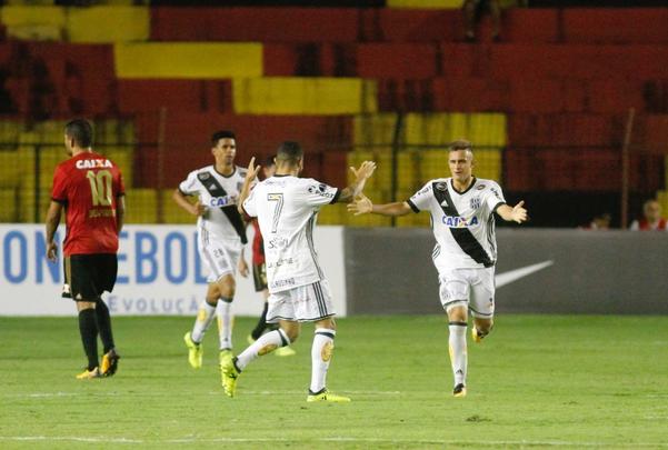 No segundo tempo, o Sport deslanchou. Dominou a partida desde o incio, mas abusou de perder gols que poderiam ter dado ao time uma vantagem maior no placar. O Leo chegou a fazer 3 a 0, mas, no fim da partida, a Ponte Preta marcou um gol que deixa a deciso da vaga totalmente em aberto