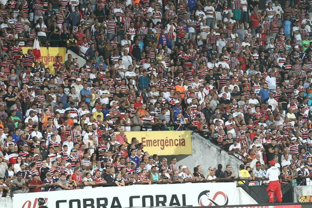 Em partida vlida pela 28 rodada da Srie B do Brasileiro, Tricolor perdeu para o Amrica-MG por 1 a 0 no Arruda com gol de Matheusinho