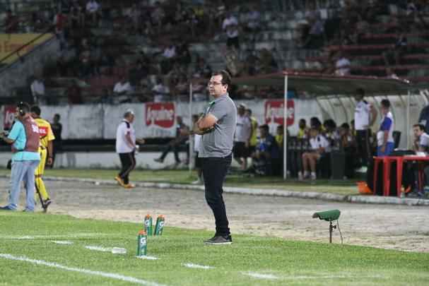 Em partida vlida pela 28 rodada da Srie B do Brasileiro, Tricolor perdeu para o Amrica-MG por 1 a 0 no Arruda com gol de Matheusinho