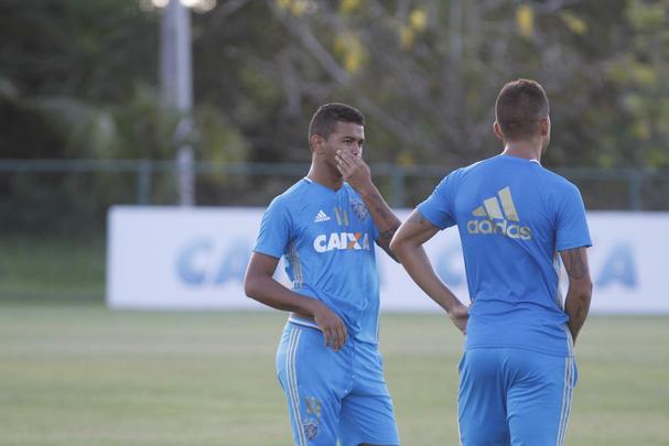 Juninho se reapresentou ao tcnico Vanderlei Luxemburgo e trabalhou normalmente com o restante do elenco durante a tarde desta tera-feira