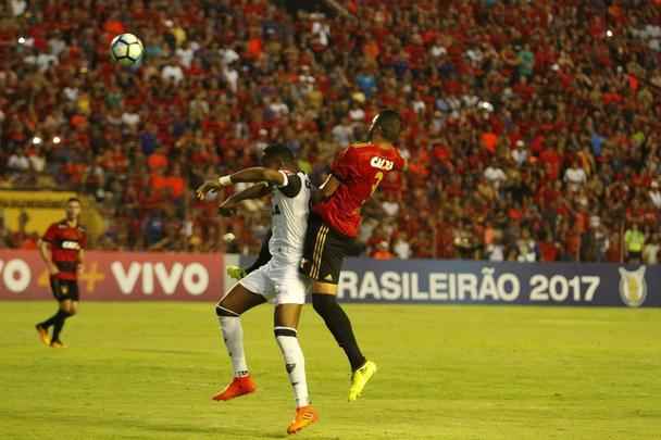 Sport e Atlético-MG realizaram uma partida equilibrada e bastante movimentada na tarde deste domingo, na Ilha do Retiro