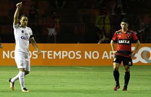 Ricardo Oliveira marcou o primeiro gol do jogo logo no incio do primeiro tempo, mas Rogrio saiu do banco para empatar o duelo. 