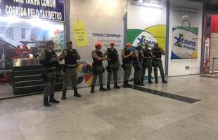 Chegada do Sport ao Recife contou com poucos torcedores e presena da Polcia Militar