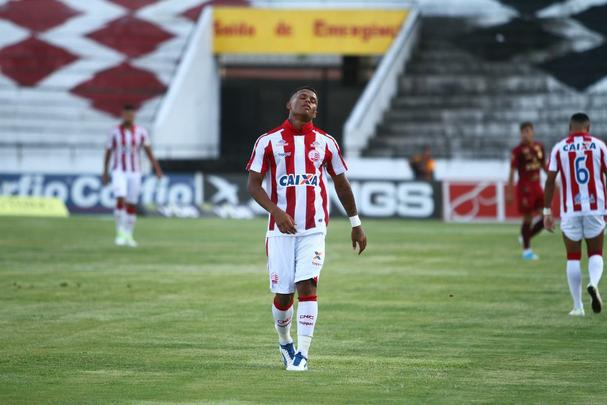 Sem mais esperanas de seguir na Srie B na temporada 2018, o Alvirrubro recebeu o Vila Nova no Arruda pela penltima rodada da competio