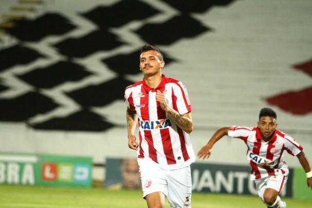 Sem mais esperanas de seguir na Srie B na temporada 2018, o Alvirrubro recebeu o Vila Nova no Arruda pela penltima rodada da competio