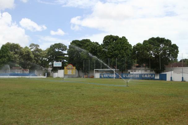 Apontado como 'imprestvel' pelo prefeito do Cabo, o gramado ficar a cargo do Nutico realizar reparos para os jogos.