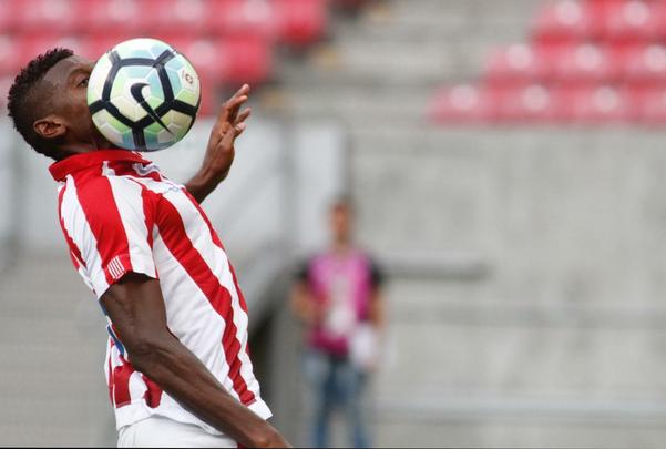 Timbu sofre em campo, mas consegue avanar nos pnaltis por 5 a 4, com duas defesas do goleiro Jefferson