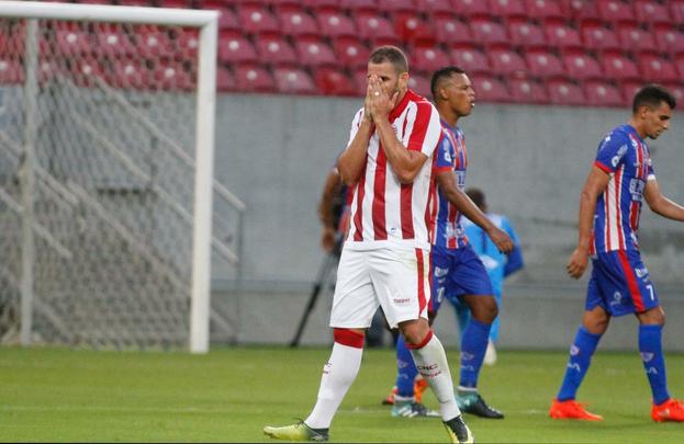 Timbu sofre em campo, mas consegue avanar nos pnaltis por 5 a 4, com duas defesas do goleiro Jefferson