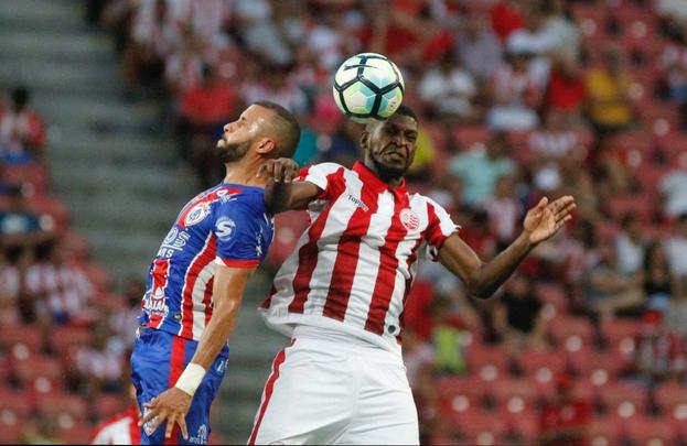 Timbu sofre em campo, mas consegue avanar nos pnaltis por 5 a 4, com duas defesas do goleiro Jefferson