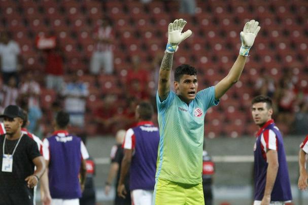 Jogadores do Nutico fazem festa aps avanarem nos pnaltis