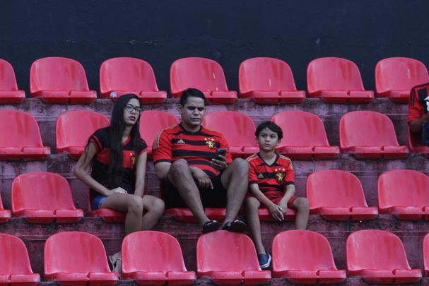 Sport recebeu o Atltico Tucumn na quarta edio da Taa Ariano Suassuna e apresentou o elenco para a temporada 2018. 