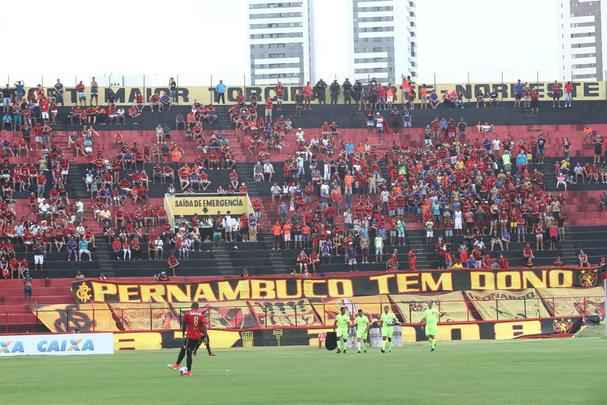 Sport recebeu o Atltico Tucumn na quarta edio da Taa Ariano Suassuna e apresentou o elenco para a temporada 2018. 