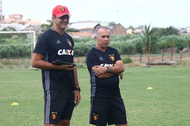 Elenco do Sport treina no campo da associação Cristo Rei, em Pesqueira. Neste sábado, volta a campo no Pernambucano diante do Afogados, na Ilha do Retiro