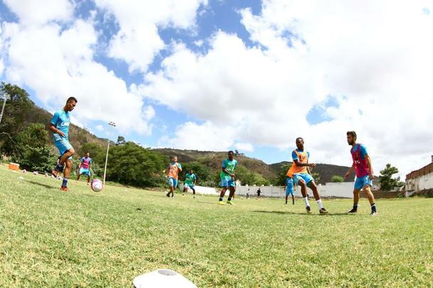 Elenco do Sport treina no campo da associação Cristo Rei, em Pesqueira. Neste sábado, volta a campo no Pernambucano diante do Afogados, na Ilha do Retiro