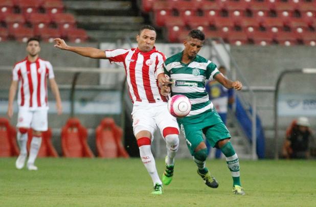 Com o zagueiro Camutanga expulso logo aos 12 da etapa complementar, o Nutico viu o Amrica pressionar e chegar ao empate, mais uma vez, novamente com Caxito. O jogo se encaminhava para o empate, at que Willian Gacho marcou o seu segundo no jogo, de falta, dando nmeros finais ao jogo: 3 a 2.