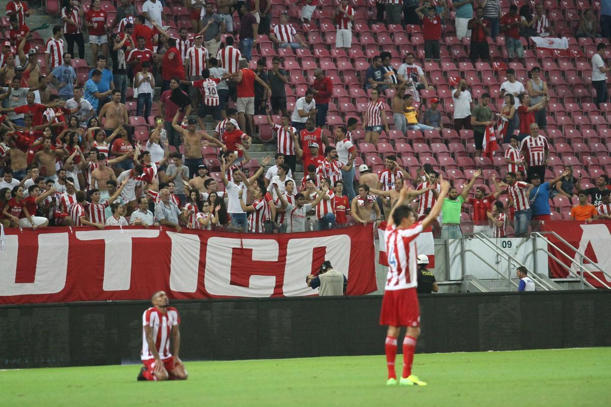 Na etapa final, o Sport pressionou mas no conseguiu superar a defesa bem postada do Nutico. Perto do final da partida, o jovem da base Tharcysio ainda marcou o terceiro gol do jogo, dando nmeros finais ao placar: 3 a 0.
