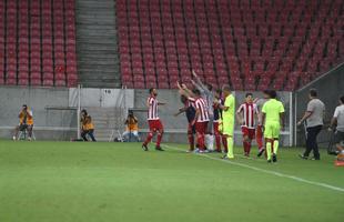 Na etapa final, o Sport pressionou mas no conseguiu superar a defesa bem postada do Nutico. Perto do final da partida, o jovem da base Tharcysio ainda marcou o terceiro gol do jogo, dando nmeros finais ao placar: 3 a 0.