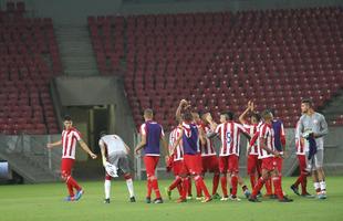 Na etapa final, o Sport pressionou mas no conseguiu superar a defesa bem postada do Nutico. Perto do final da partida, o jovem da base Tharcysio ainda marcou o terceiro gol do jogo, dando nmeros finais ao placar: 3 a 0.