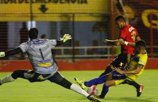 Com vantagem no placar, o Sport no teve muito trabalho para administrar o resultado e at ampliar o marcador, novamente com Andr.