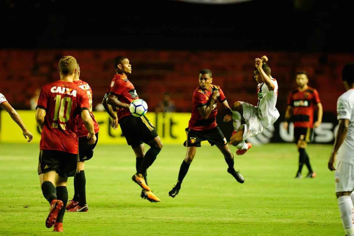 Sport teve vantagem de 3 a 0, mas sofreu empate em dez minutos e perdeu nos pnaltis por 4 a 3 em derrota histrica para o Ferrovirio