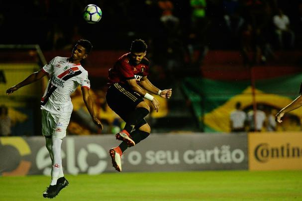 Sport teve vantagem de 3 a 0, mas sofreu empate em dez minutos e perdeu nos pênaltis por 4 a 3 em derrota histórica para o Ferroviário