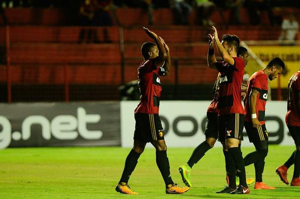 Sport teve vantagem de 3 a 0, mas sofreu empate em dez minutos e perdeu nos pênaltis por 4 a 3 em derrota histórica para o Ferroviário