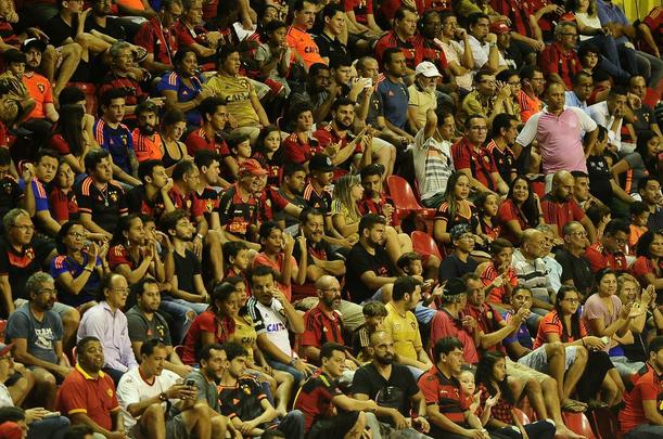 Sport teve vantagem de 3 a 0, mas sofreu empate em dez minutos e perdeu nos pnaltis por 4 a 3 em derrota histrica para o Ferrovirio