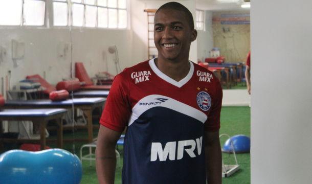 Danilo Pires foi um dos destaques do Central no Pernambucano de 2014. As boas atuações pela Patativa geraram interesse do Santa Cruz, time que o volante defendeu na Série B daquele ano. Do clube coral, ele seguiu para o Atlético-MG e agora defende o Bahia