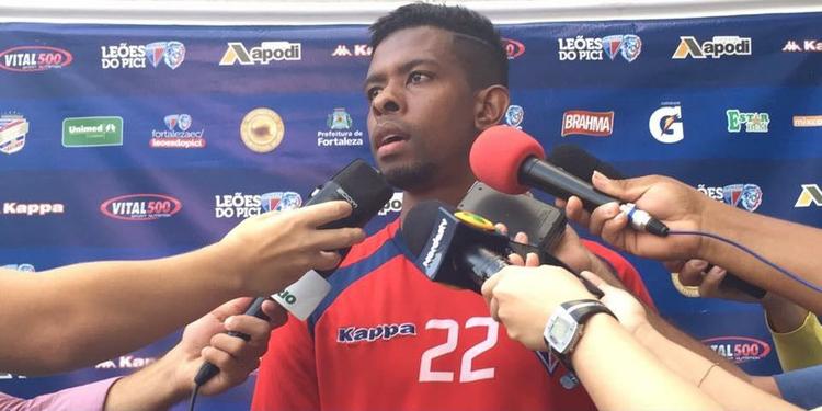 O lateral e volante Moacir surgiu no Central e despertou o interesse do Sport. Ainda chegou a ser contratado pelo Corinthians, onde teve poucas chances. Retornou ao Leão para depois rodar por clubes do Sul do país (Paraná, Figueirense e Coritiba). Ano passado, foi rebaixado pelo Boa Esporte e agora foi contratado pelo Fortaleza